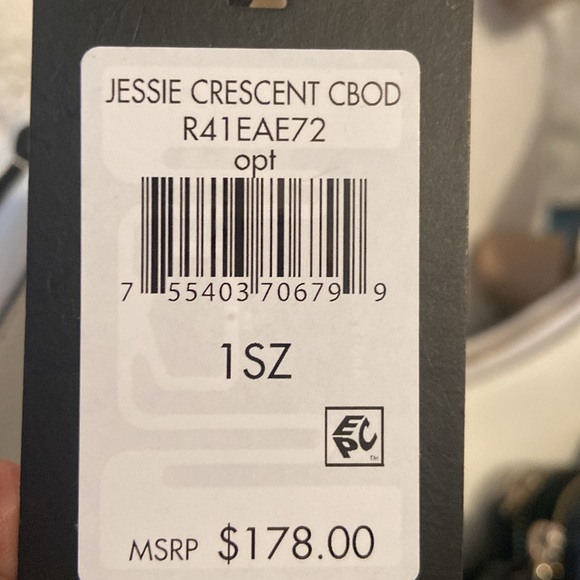 DKNY Sling CROSSBODY bag white, Jessie Crescent NWT set with AirPod case - Picture 3 of 12